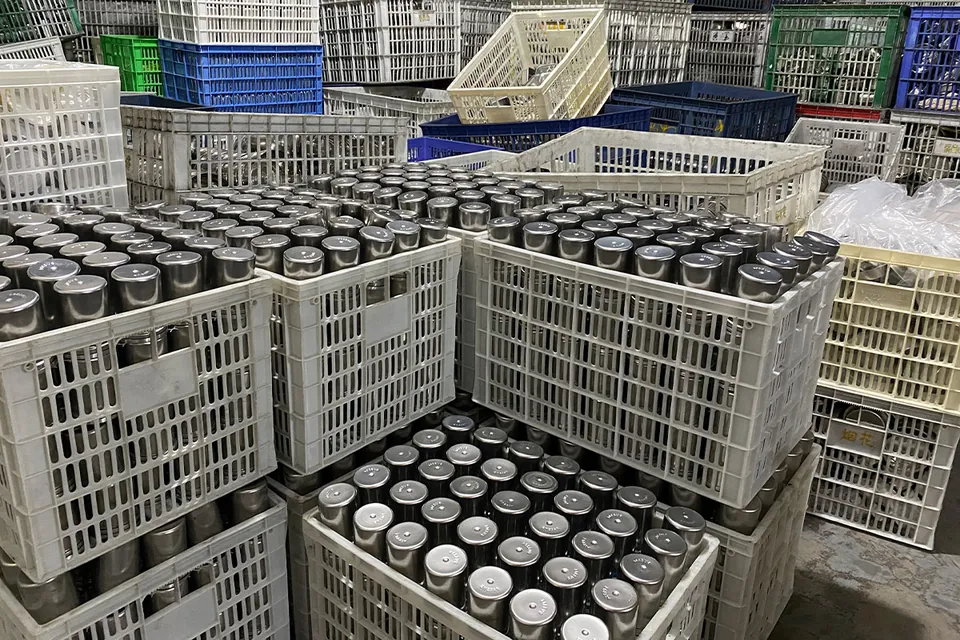 Food container production equipment